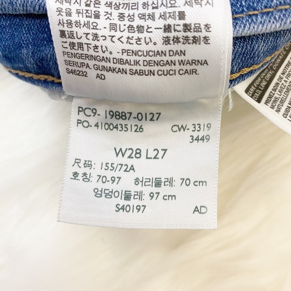 Levi's Boyfriend Jeans - Picture 11 of 13
